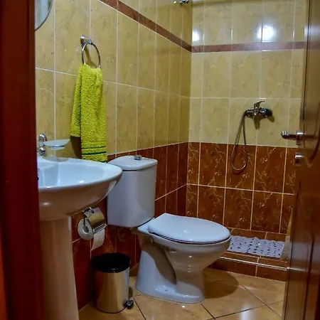 Grandma's 4* Gjirokastër